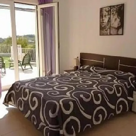 Empedrola 6 Daire Calp